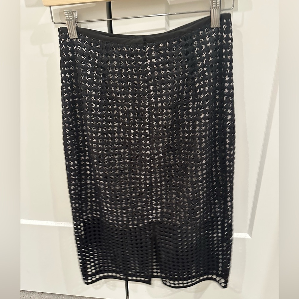 Two Layer Mesh Skirt - image 3